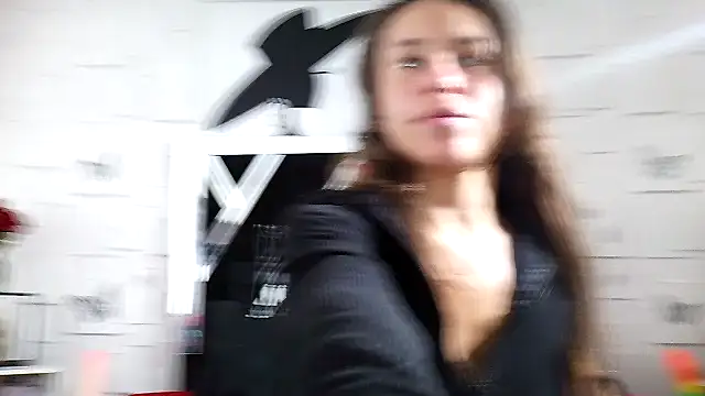 Snapshot of RubyEmerald chatting on 10-23-25, 12:54 RubyEmerald online show from 10-23-25, 12:54