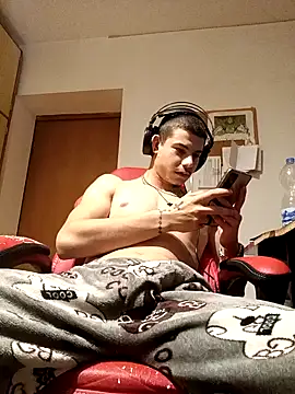 Snapshot of BigDickEnrg7195 chatting on 12-01-24, 09:48 BigDickEnrg7195 online show from 12-01-24, 09:48