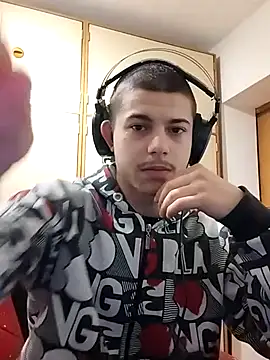 Snapshot of BigDickEnrg7195 chatting on 02-11-25, 12:06 BigDickEnrg7195 online show from 02-11-25, 12:06