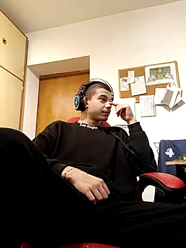 Snapshot of BigDickEnrg7195 chatting on 02-14-25, 11:53 BigDickEnrg7195 online show from 02-14-25, 11:53