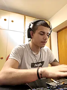 Snapshot of BigDickEnrg7195 chatting on 02-15-25, 10:10 BigDickEnrg7195 online show from 02-15-25, 10:10