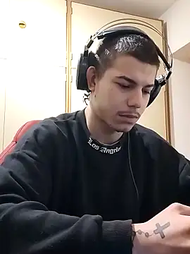 Snapshot of BigDickEnrg7195 chatting on 02-21-25, 09:54 BigDickEnrg7195 online show from 02-21-25, 09:54