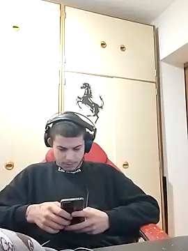 Snapshot of BigDickEnrg7195 chatting on 02-23-25, 09:37 BigDickEnrg7195 online show from 02-23-25, 09:37