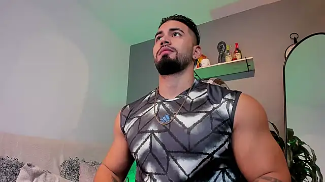 Snapshot of jaxon_colton chatting on 02-05-25, 01:26 jaxon colton online show from 02-05-25, 01:26