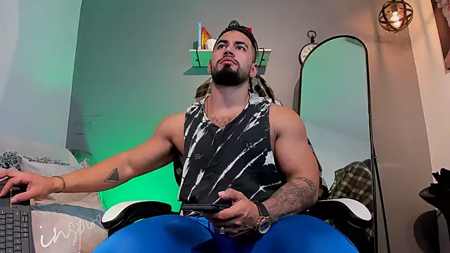 Snapshot of jaxon_colton chatting on 02-06-25, 01:16 jaxon colton online show from 02-06-25, 01:16