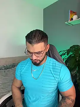 Snapshot of jaxon_colton chatting on 02-19-25, 01:29 jaxon colton online show from 02-19-25, 01:29