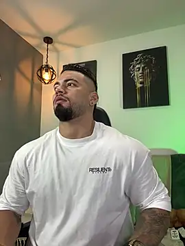 Snapshot of jaxon_colton chatting on 03-02-25, 03:05 jaxon colton online show from 03-02-25, 03:05