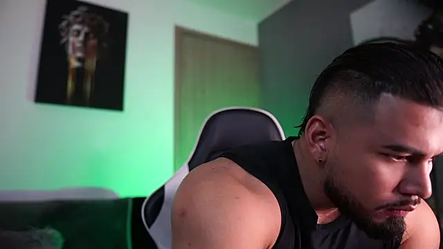 Snapshot of jaxon_colton chatting on 03-21-25, 01:34 jaxon colton online show from 03-21-25, 01:34