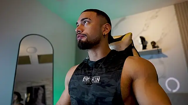 Snapshot of jaxon_colton chatting on 10-11-25, 02:22 jaxon colton online show from 10-11-25, 02:22