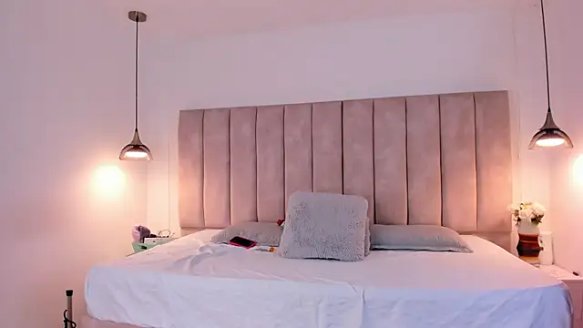 Julieta Jane online show from 09-13-25, 07:35