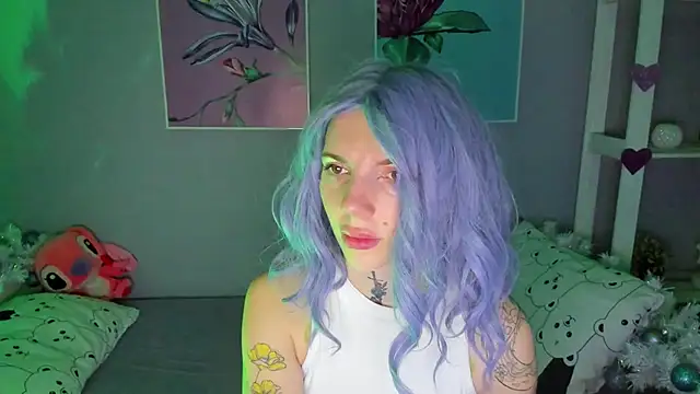 Snapshot of AnneTenet chatting on 12-20-24, 06:08 AnneTenet online show from 12-20-24, 06:08