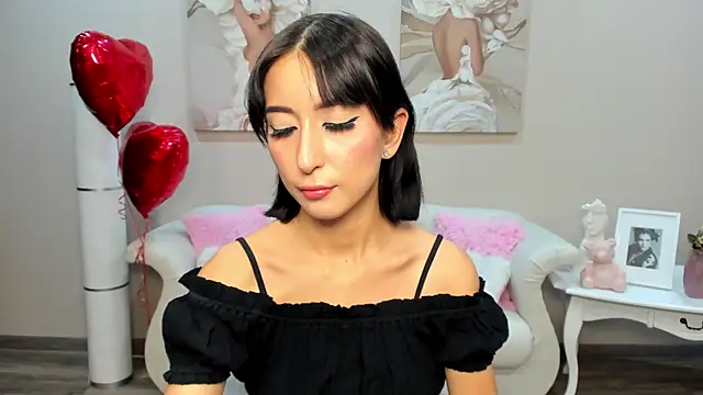 Snapshot of NicoleLimp chatting on 02-13-25, 12:13 NicoleLimp online show from 02-13-25, 12:13