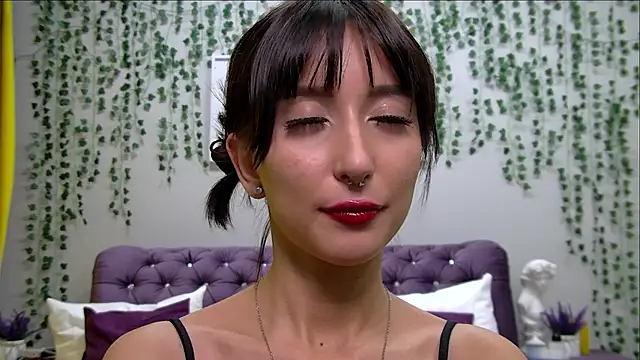 Snapshot of NicoleLimp chatting on 02-17-25, 04:26 NicoleLimp online show from 02-17-25, 04:26