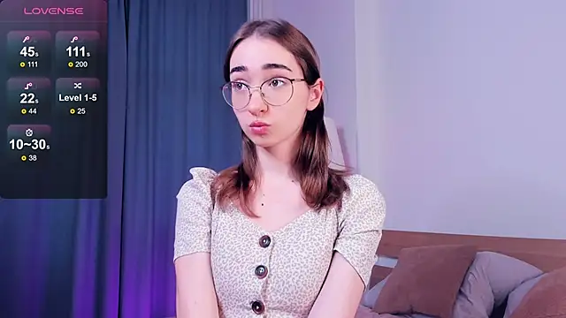 PollyBeev online show from 01-17-25, 11:06