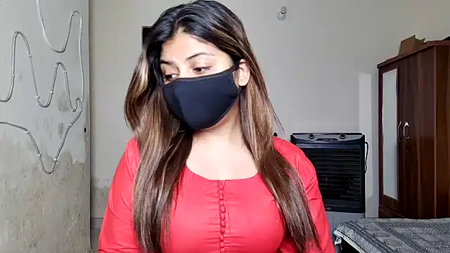 Hoty-Shivangi online show from 05-03-26, 02:45