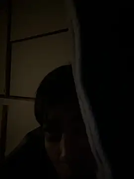 Snapshot of ryusei18570 chatting on 02-11-25, 05:40 ryusei18570 online show from 02-11-25, 05:40