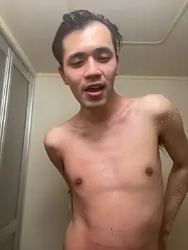 Snapshot of ryusei18570 chatting on 02-24-25, 03:42 ryusei18570 online show from 02-24-25, 03:42