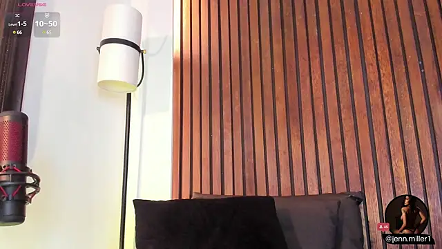 Snapshot of Jennmiiller_ chatting on 03-07-25, 03:07 Jennmiiller online show from 03-07-25, 03:07