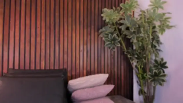 Snapshot of Jennmiiller_ chatting on 11-06-25, 12:17 Jennmiiller online show from 11-06-25, 12:17