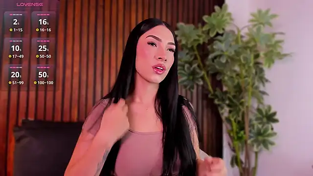 Snapshot of Jennmiiller_ chatting on 11-21-25, 12:04 Jennmiiller online show from 11-21-25, 12:04