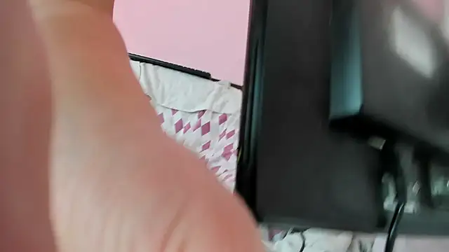 Snapshot of HotSweetAngel chatting on 09-28-25, 07:03 HotSweetAngel online show from 09-28-25, 07:03