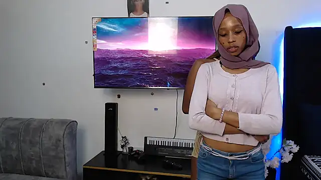 Zuri- online show from 11-24-25, 04:12