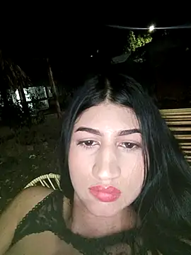 Snapshot of Julix_A chatting on 09-30-25, 01:21 Julix A online show from 09-30-25, 01:21