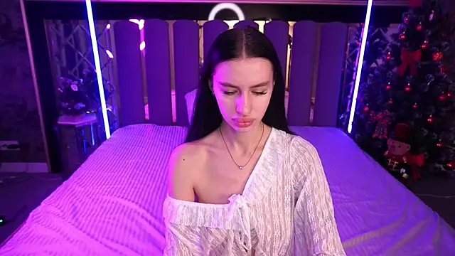 Snow WhiteeeX online show from 01-11-26, 06:40