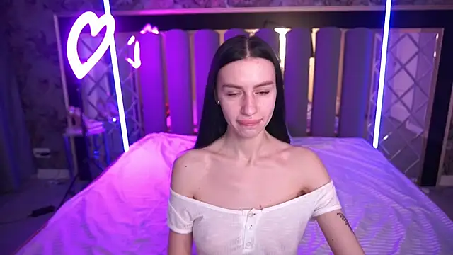 Snow WhiteeeX online show from 03-05-26, 06:42