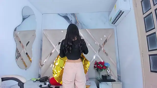 Snapshot of ninaht chatting on 09-22-25, 08:55 ninaht online show from 09-22-25, 08:55