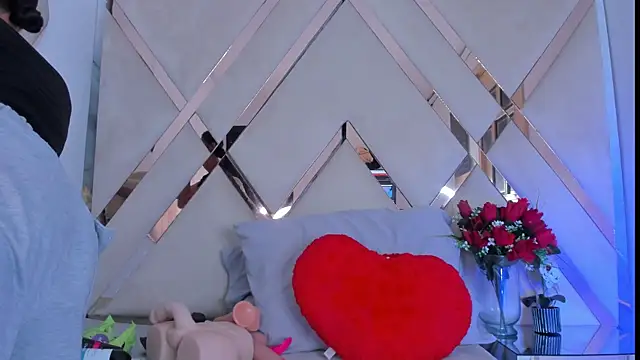 Snapshot of ninaht chatting on 10-12-25, 09:25 ninaht online show from 10-12-25, 09:25