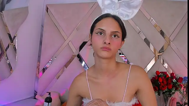 Snapshot of ninaht chatting on 10-14-25, 08:48 ninaht online show from 10-14-25, 08:48