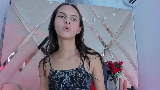 Snapshot of ninaht chatting on 11-04-25, 08:41 ninaht online show from 11-04-25, 08:41