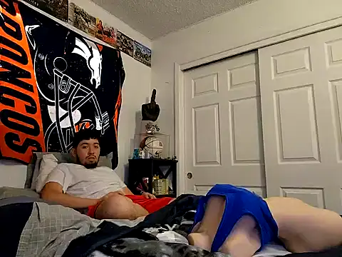 Snapshot of hornycollegestudenthung chatting on 03-13-25, 08:32 hornycollegestudenthung online show from 03-13-25, 08:32