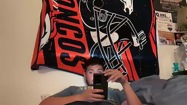 Snapshot of hornycollegestudenthung chatting on 09-13-25, 11:04 hornycollegestudenthung online show from 09-13-25, 11:04