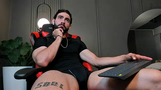 Austin bolt online show from 12-28-24, 04:19