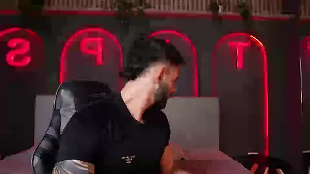 Austin bolt online show from 10-22-25, 02:34