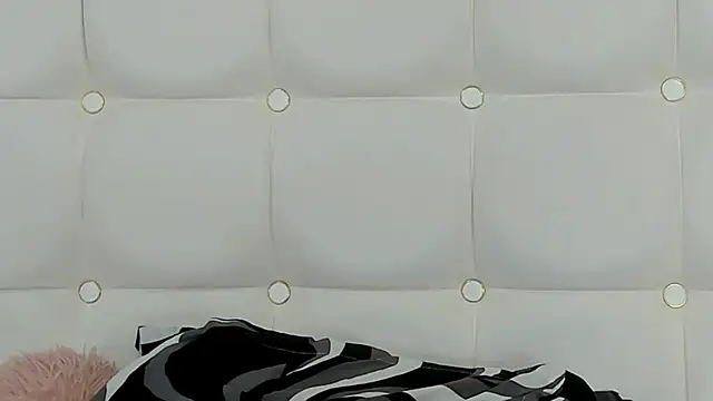 MelanieBrownn online show from 03-13-25, 07:28