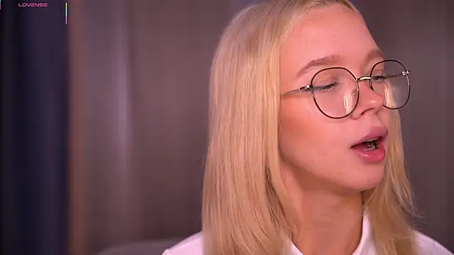  AlinaBailey online show from 09-13-25, 08:25