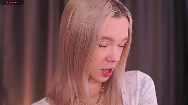  AlinaBailey online show from 01-19-26, 07:45