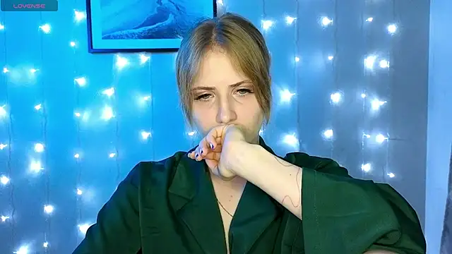 Snapshot of PureAlisMiracle chatting on 01-23-25, 10:22 PureAlisMiracle online show from 01-23-25, 10:22