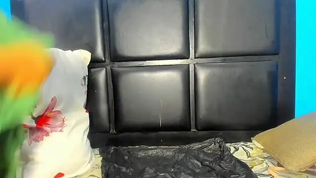 Sweetdelight86 online show from 02-25-25, 09:35