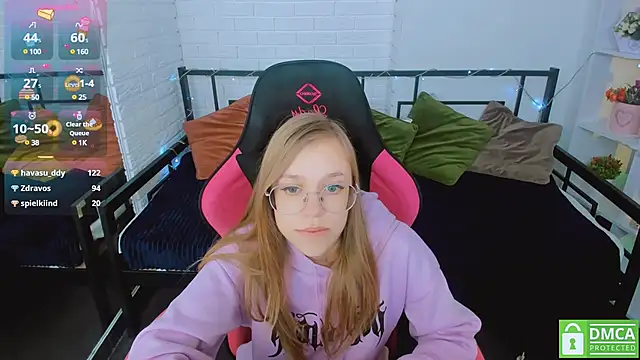 LayriantaVee online show from 01-16-25, 01:14