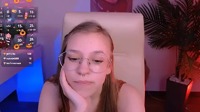 LayriantaVee online show from 02-05-25, 01:11