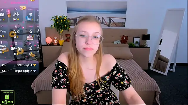 LayriantaVee online show from 02-13-25, 01:15