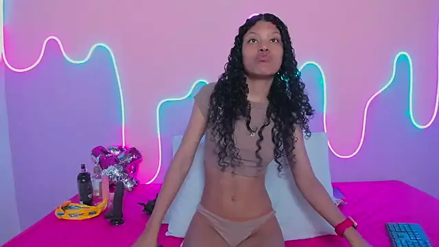 Snapshot of Mingie_Rouse chatting on 01-28-25, 11:38 Mingie Rouse online show from 01-28-25, 11:38