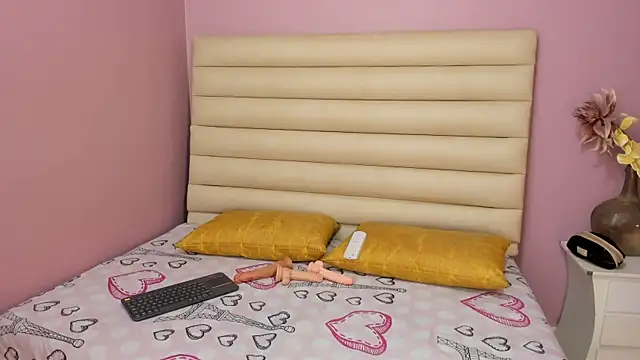 ZaritaLenon online show from 09-19-25, 08:42