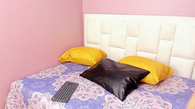 ZaritaLenon online show from 10-07-25, 09:23