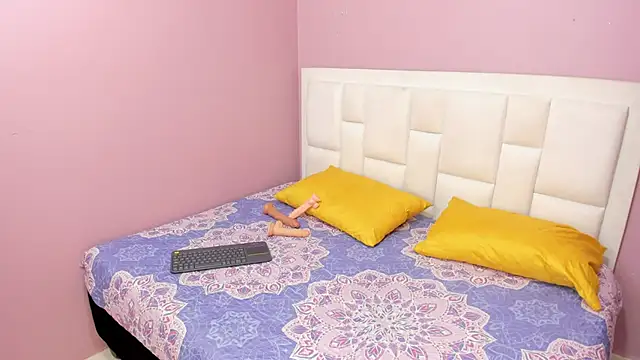 ZaritaLenon online show from 10-16-25, 08:32