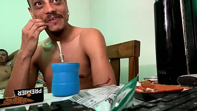 villanocat online show from 12-23-24, 03:18